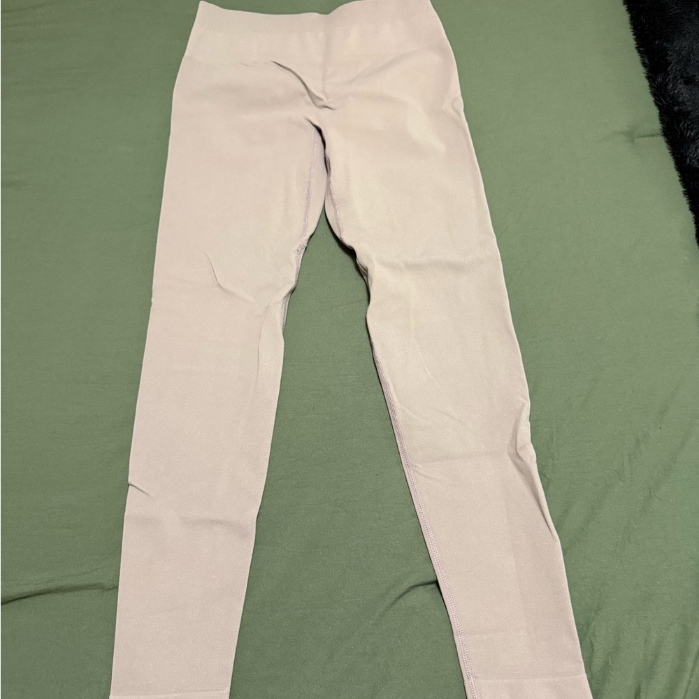 Aurola scrunch butt leggings